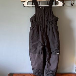 The Children's Place Insulated Snowsuit overalls, gray size 4T